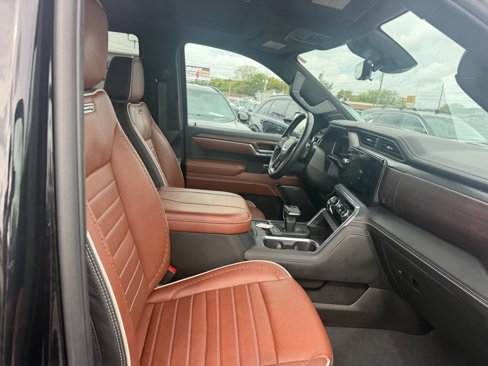 Used 2024 GMC Sierra 1500 Denali Ultimate image 13
