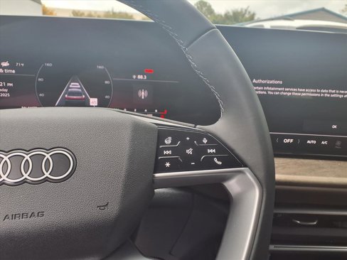 New 2025 Audi Q5 Premium Plus image 15