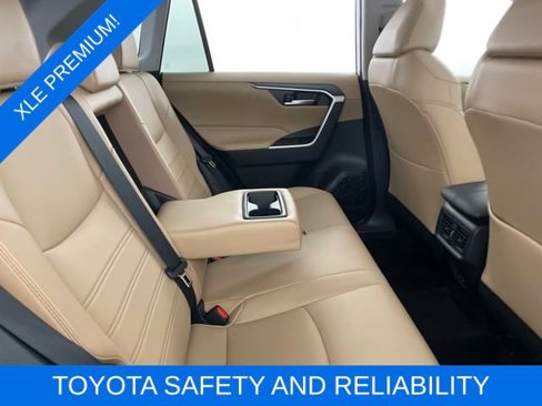 Used 2025 Toyota RAV4 XLE Premium image 26