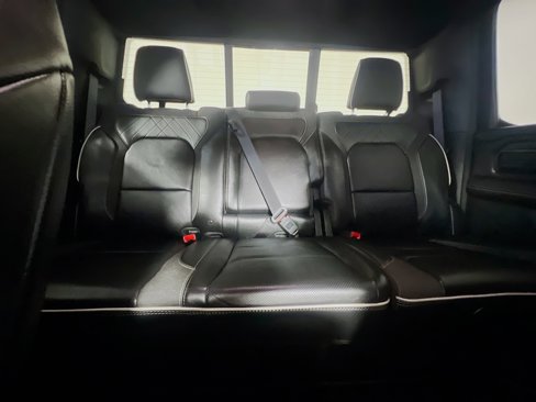 Used 2025 RAM 1500 Limited image 33