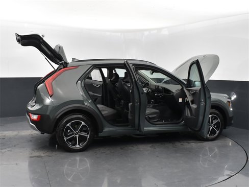 New 2025 Kia Niro EX image 52