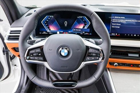 Used 2025 BMW 330i xDrive Sedan w/ Premium Package image 13