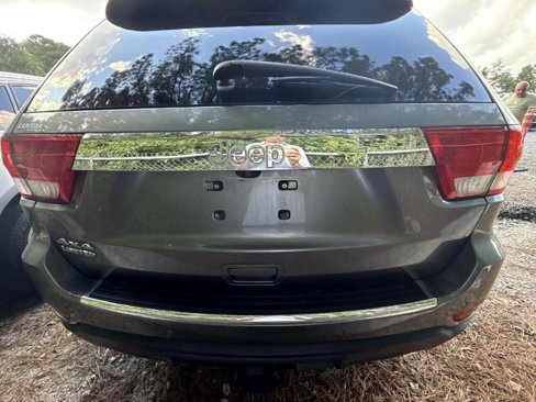 Used 2013 Jeep Grand Cherokee Limited w/ Trailer Tow Group IV image 2