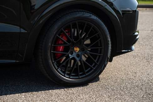 Used 2021 Porsche Cayenne GTS image 27