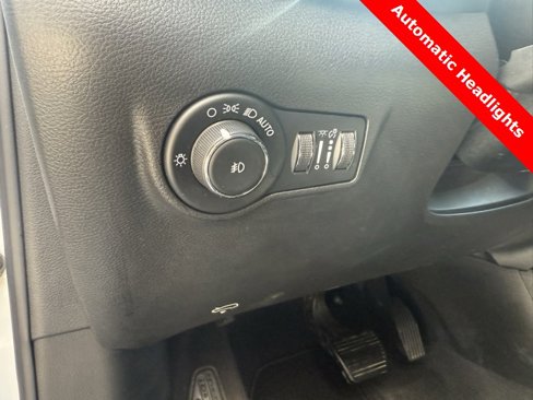 Used 2023 Jeep Compass Limited image 13