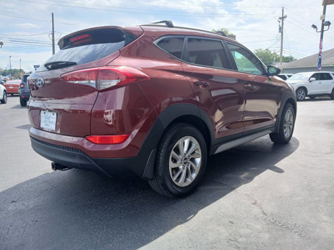 Used 2018 Hyundai Tucson SEL image 2