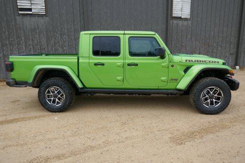 New 2025 Jeep Gladiator Rubicon image 3