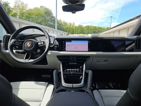 New 2026 Porsche Cayenne image 9