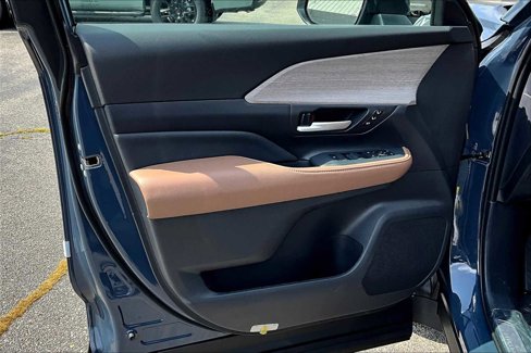 New 2025 Toyota Grand Highlander AWD image 10
