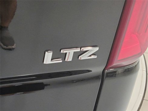 Used 2025 Chevrolet Silverado 1500 LTZ image 31