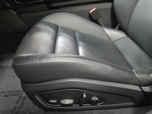 Certified 2024 Porsche Taycan 4 Cross Turismo image 23