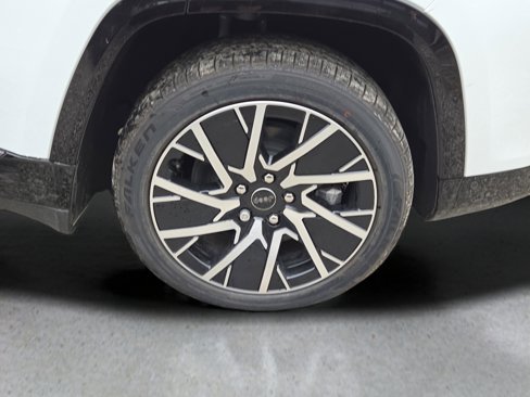 New 2025 Jeep Wagoneer Limited image 5