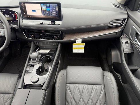 New 2026 Nissan Rogue Platinum image 25