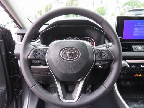 Certified 2025 Toyota RAV4 XLE Premium image 31