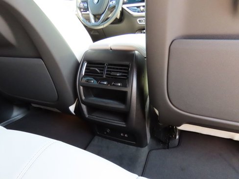 New 2026 BMW X5 xDrive40i w/ Executive Package image 17