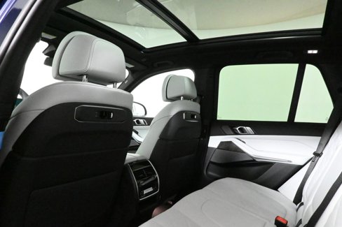 New 2026 BMW X5 M60i w/ Climate Comfort Package image 34