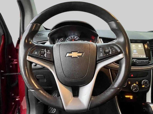 Used 2018 Chevrolet Trax LT w/ LT Convenience Package image 17