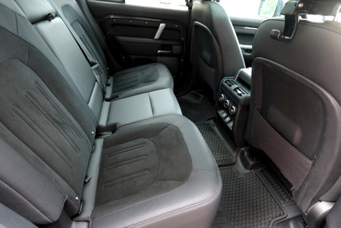 Used 2023 Land Rover Defender 110 V8 image 14