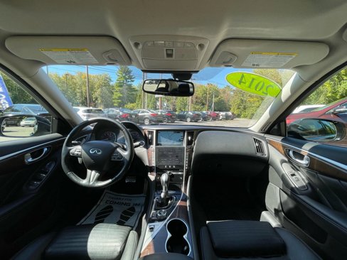 Used 2014 INFINITI Q50 Sport w/ Deluxe Touring Package image 17