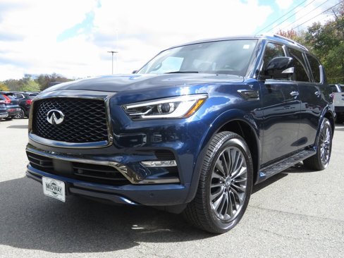 Used 2024 INFINITI QX80 Premium Select w/ Cargo Package image 2
