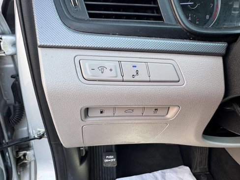 Used 2018 Hyundai Sonata SEL image 12