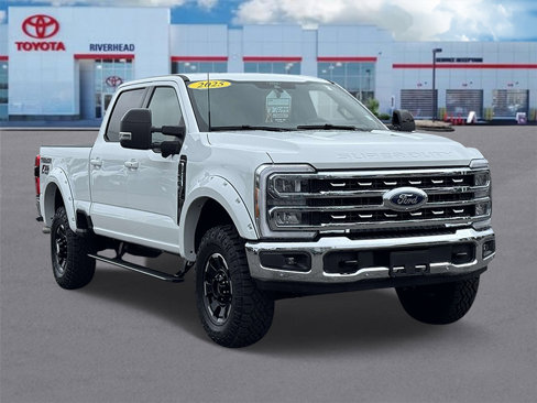 Used 2025 Ford F350 Lariat w/ Lariat Ultimate Package image 2
