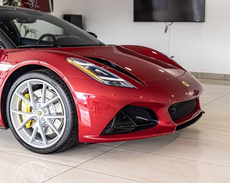 New 2025 Lotus Emira image 3