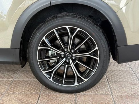 Certified 2025 MAZDA CX-70 Plug-In Hybrid w/ Premium Plus image 34