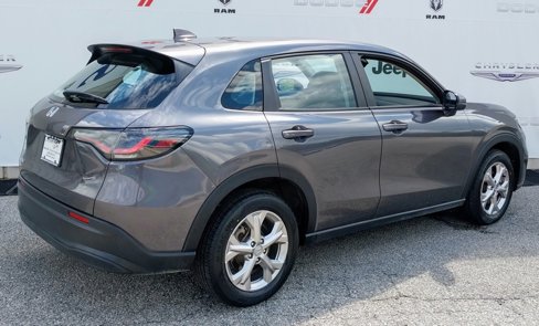 Used 2025 Honda HR-V LX image 5