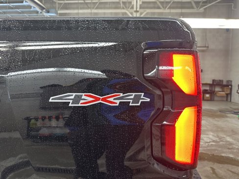 New 2025 Chevrolet Colorado LT w/ LT Convenience Package image 6