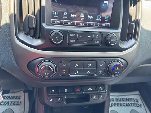 Used 2017 Chevrolet Colorado Z71 image 28