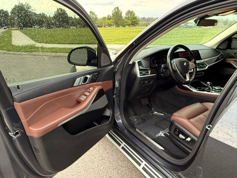 Used 2020 BMW X7 xDrive40i w/ Premium Package image 9