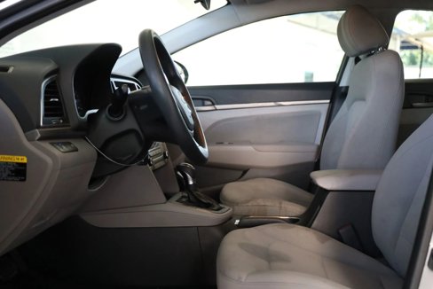 Used 2018 Hyundai Elantra SEL image 2