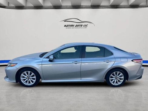 Used 2018 Toyota Camry LE w/ Convenience Package image 3