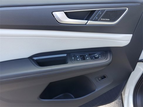 New 2026 Volkswagen Atlas Cross Sport SEL Premium R-Line image 25