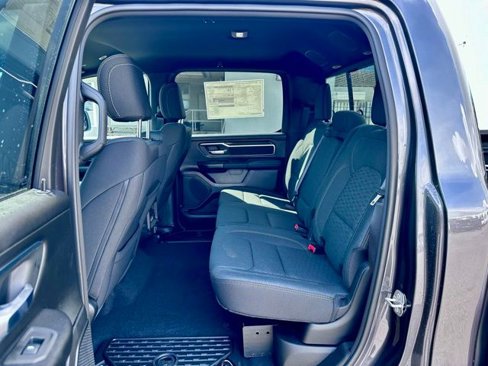 New 2026 RAM 1500 4x4 Crew Cab image 18