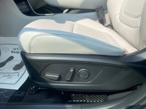 New 2026 Hyundai Tucson Limited image 17