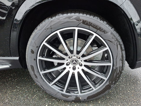 New 2026 Mercedes-Benz GLS 580 4MATIC image 5