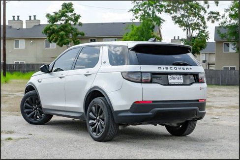 Used 2020 Land Rover Discovery Sport SE image 14
