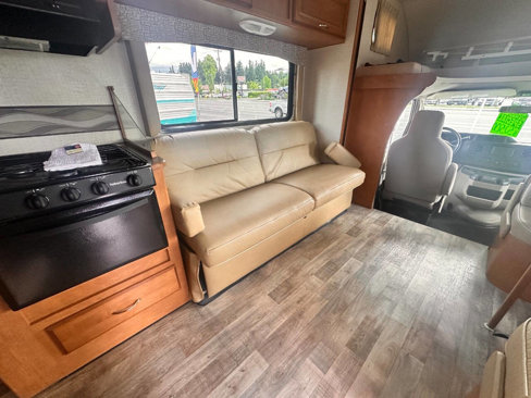 Used 2016 Ford E-450 and Econoline 450 Super Duty w/ Motorhome Prep Package image 25