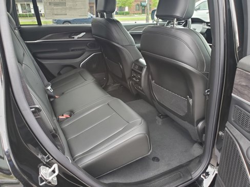 New 2025 Jeep Grand Cherokee Limited 4xe image 30