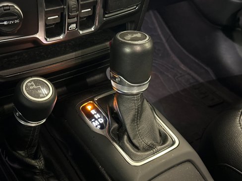Certified 2021 Jeep Wrangler Unlimited Sahara image 21