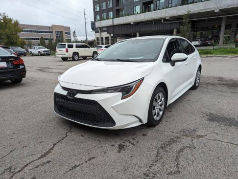 Used 2021 Toyota Corolla LE image 1