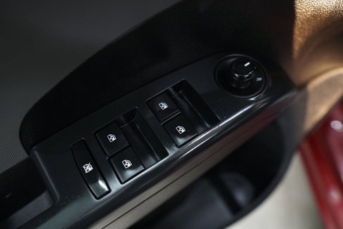 Used 2016 Chevrolet Sonic LT image 16