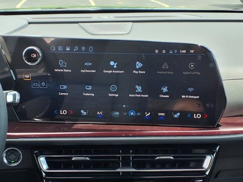 New 2026 Chevrolet Traverse Z71 w/ Enhanced Driving Package image 8