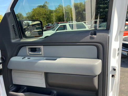 Used 2011 Ford F150 XLT w/ XLT Chrome Pkg image 13