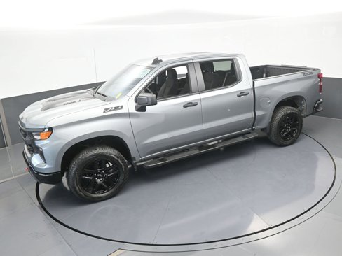 Used 2025 Chevrolet Silverado 1500 Custom Trail Boss w/ LPO, Dark Essentials Package image 50