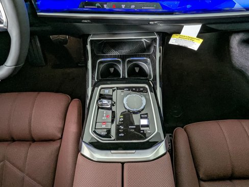 New 2026 BMW 740i xDrive image 32