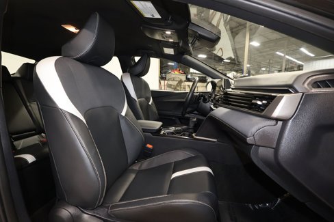 Used 2025 Toyota Camry XSE image 26