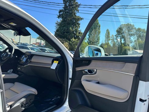New 2026 Volvo XC90 B6 Ultra image 11
